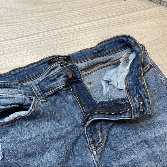 Judy Blue JB82525MD Relaxed Fit Distressed Patch Stretch Jeans Womens Size 11/30 - Picture 7 of 15